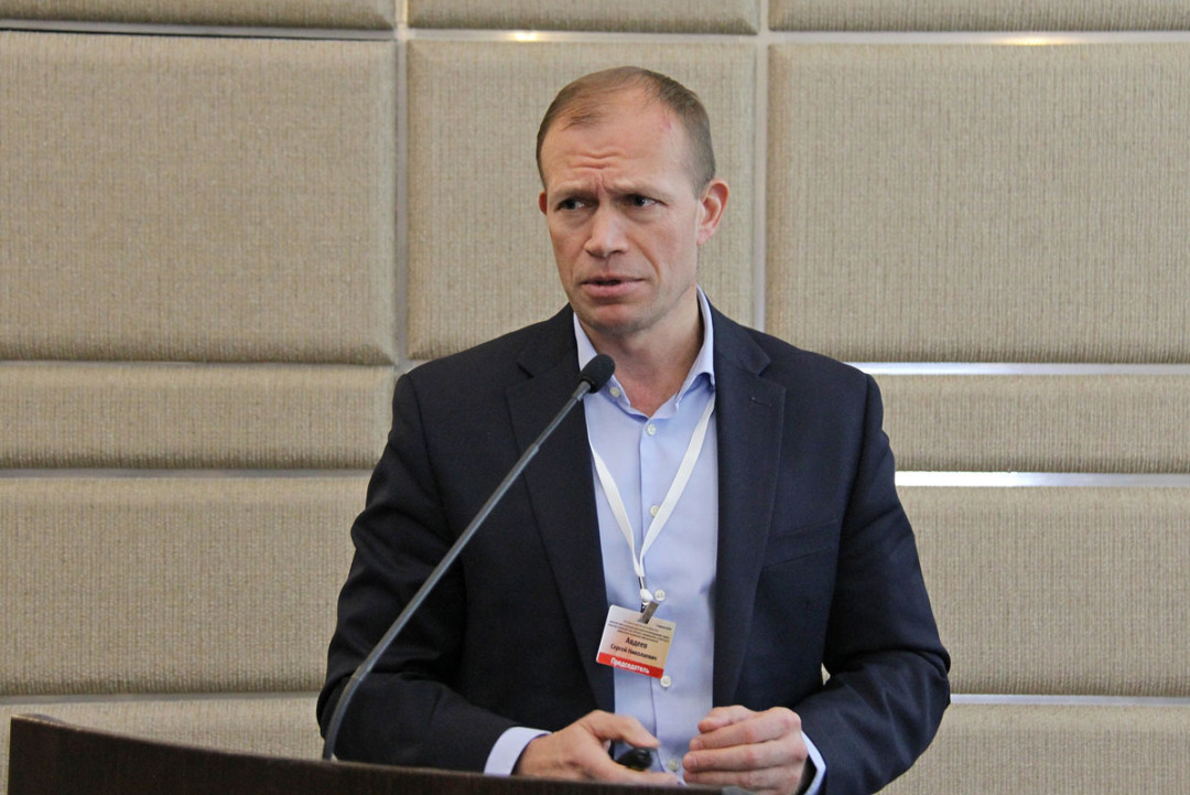 
                                                                            Авдеев Сергей Николаевич доктор медицинских наук, профессор, член-корреспондент РАН, заведующий кафедрой пульмонологии лечебного факультета ФГАОУ ВО «Первый МГМУ им. И.М.Сеченова» Минздрава России.
                                                                              