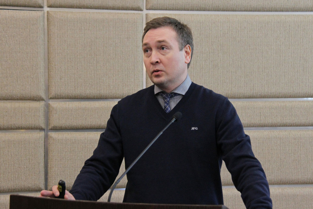 
                                                                            Зайцев Андрей Алексеевич доктор медицинских наук,  профессор, ФГКУ "Главный военный клинический госпиталь им. академика Н.Н. Бурденко", главный пульмонолог МО РФ.
                                                                              