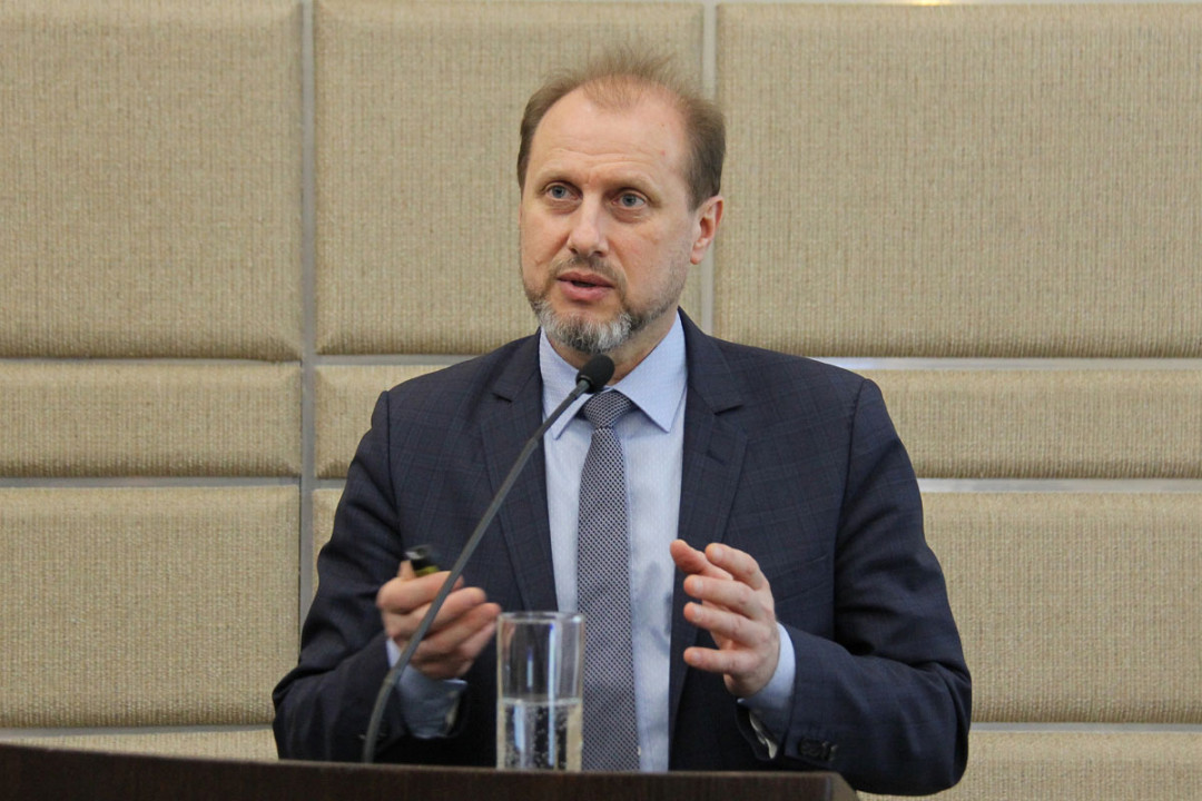 
                                                                            Заплатников Андрей Леонидович доктор медицинских наук, профессор, врач-педиатр высшей категории, декан педиатрического факультета ФГБОУ ДПО «Российская медицинская академия непрерывного последипломного образования» МЗ РФ
                                                                              