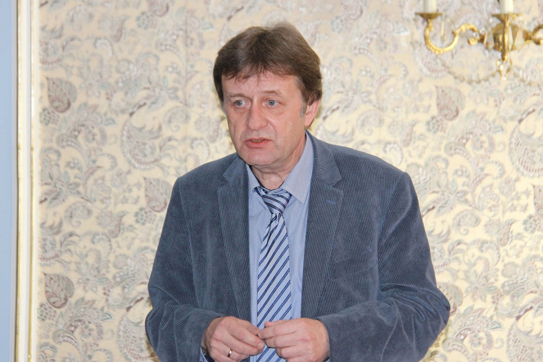 
                                                                            Дамулин Игорь Владимирович Доктор медицинских наук, профессор ФГАОУ ВО «Первый Московский государственный медицинский университет имени И.М. Сеченова» Минздрава России
                                                                              