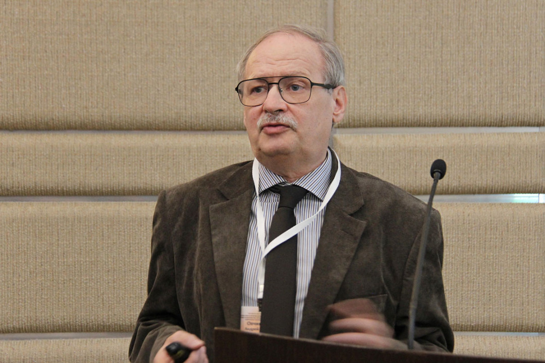 
                                                                            Овчинников Андрей Юрьевич доктор медицинских наук, профессор, заведующий кафедрой оториноларингологии ФГБОУ ВО «Московский государственный медико-стоматологический университет им. А.И. Евдокимова» Минздрава России.
                                                                              